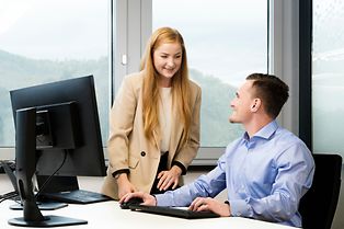 HR_employees are sitting in the office on a job