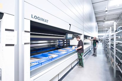 Vertical storage lift SSI LOGIMAT®